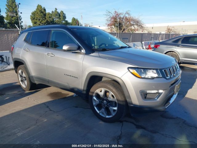 jeep compass 2019 3c4njdcb7kt690830