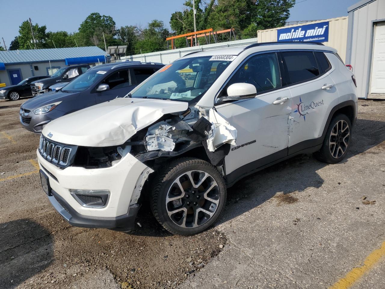 jeep compass 2019 3c4njdcb8kt753627