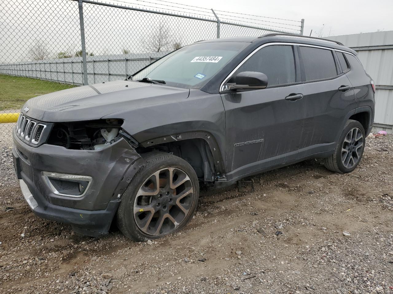 jeep compass 2018 3c4njdcbxjt180843