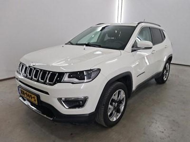 jeep compass 2018 3c4njdcy4ht650217