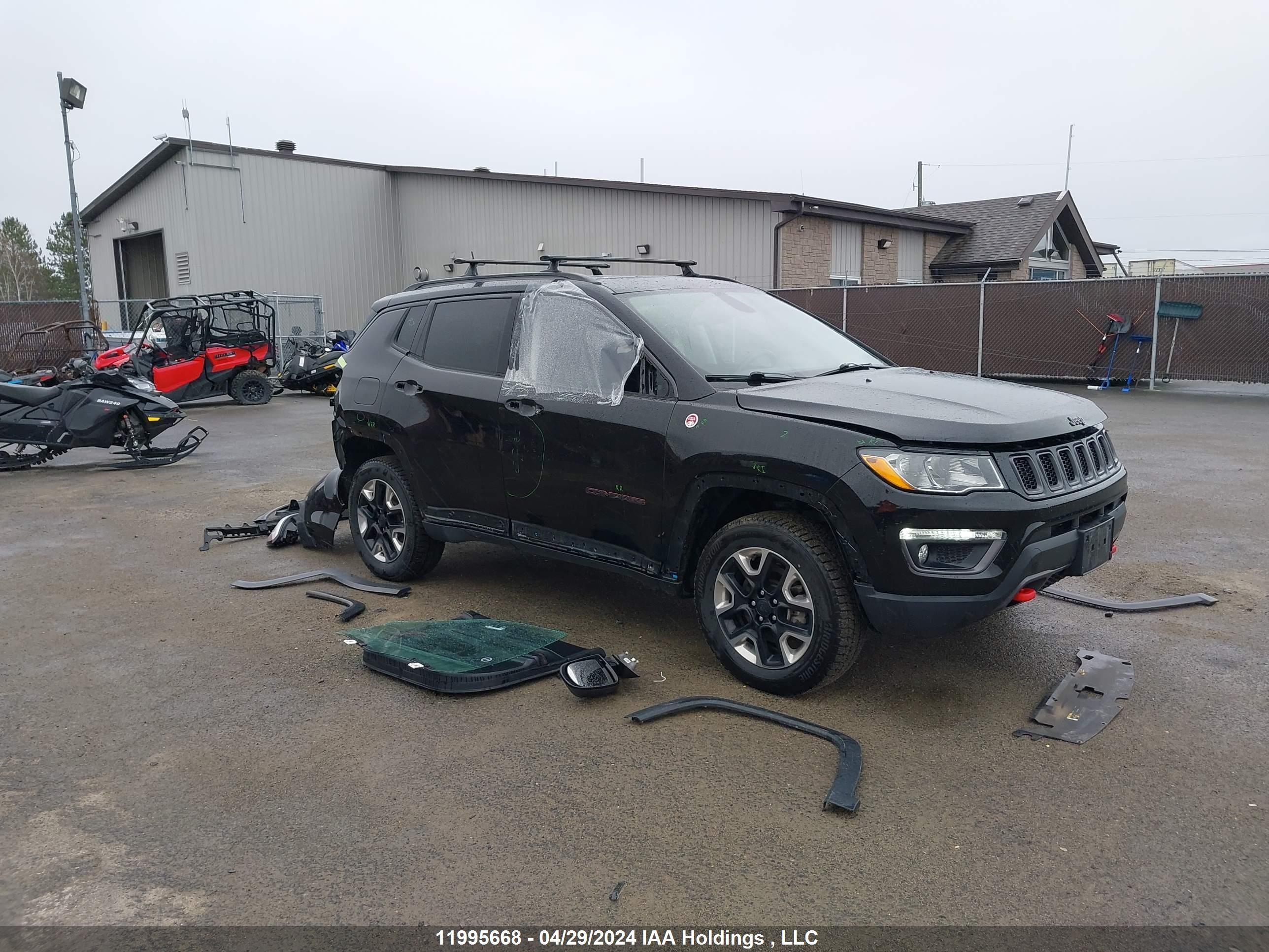 jeep compass 2018 3c4njddb3jt345775