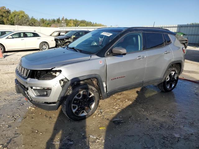 jeep compass tr 2018 3c4njddb4jt210384