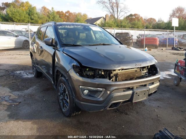 jeep compass 2019 3c4njddb4kt747905