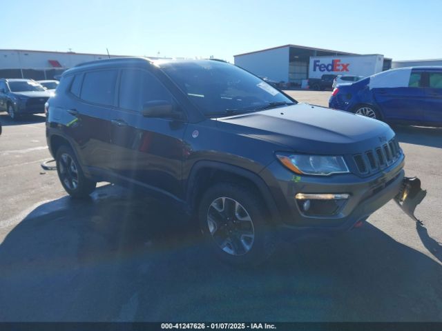 jeep compass 2018 3c4njddb6jt174553