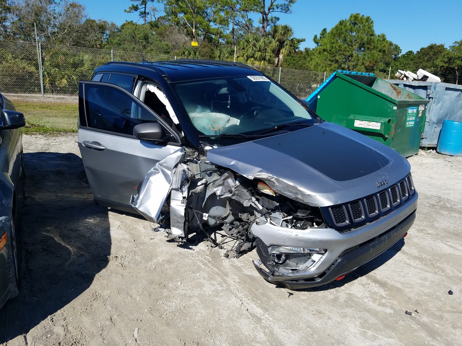 jeep compass tr 2019 3c4njddb9kt669086