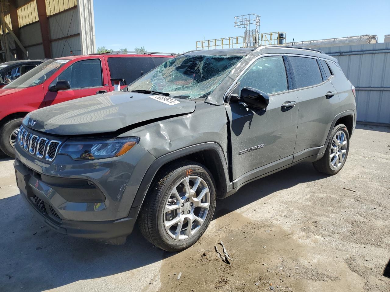 jeep compass 2024 3c4njdfn0rt585739