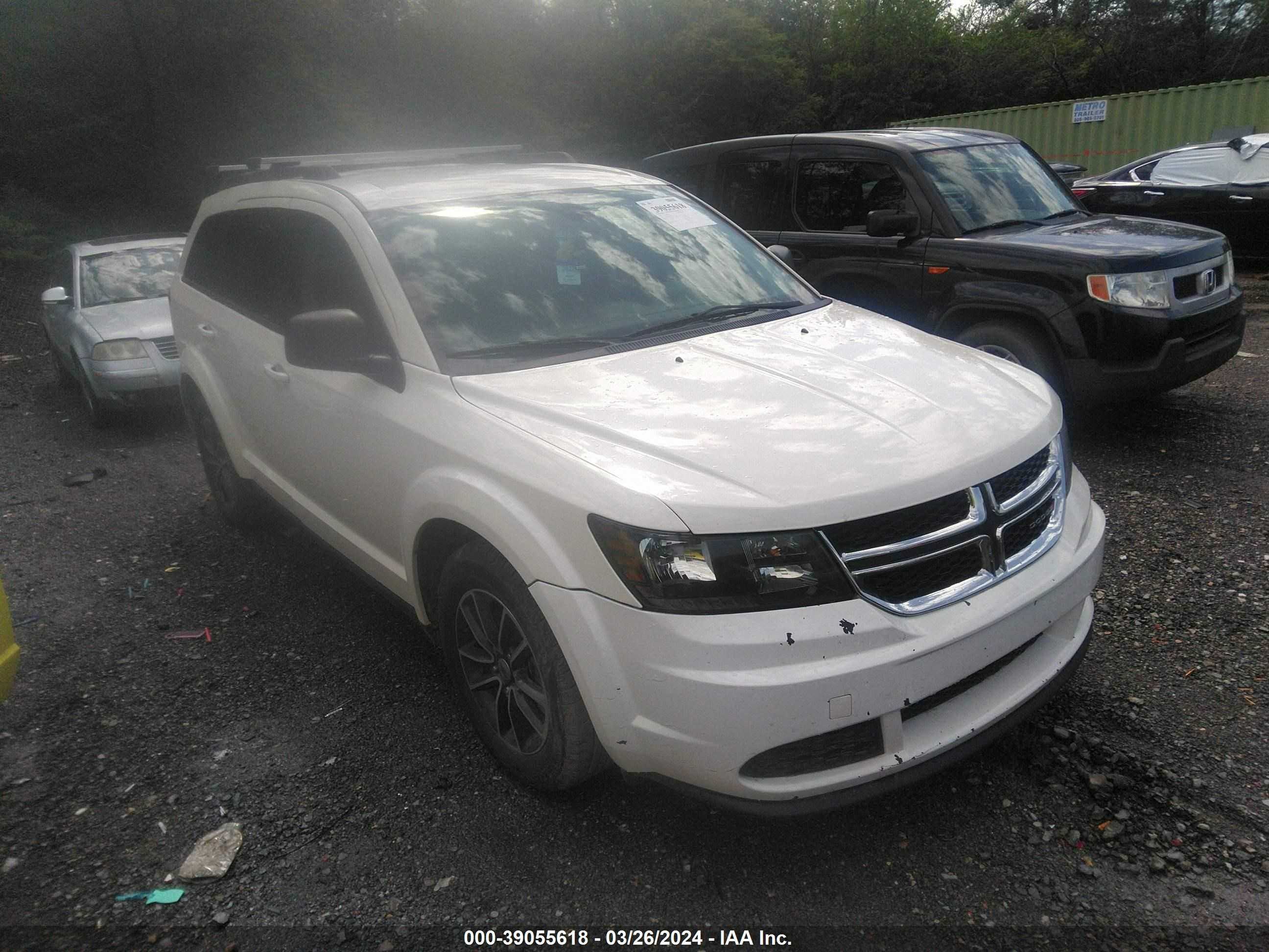 dodge journey 2018 3c4pdcab6jt527162