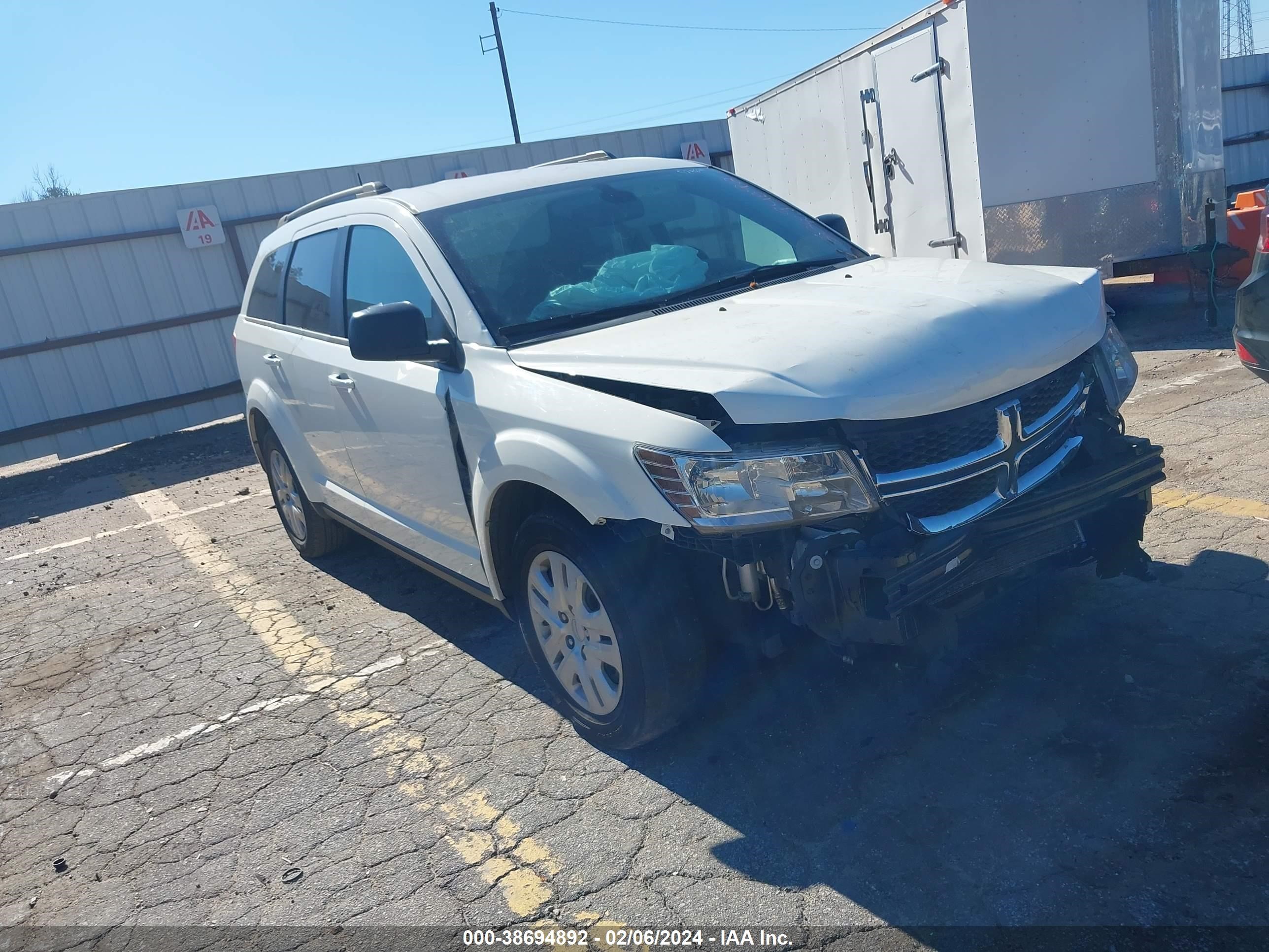 dodge journey 2018 3c4pdcab7jt524674