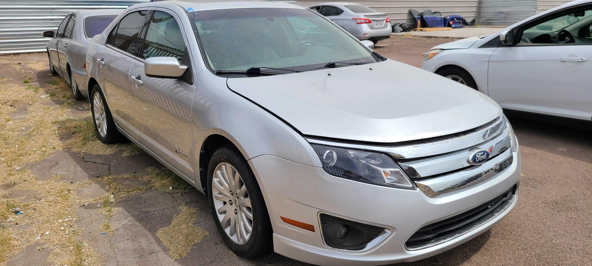 ford fusion hyb 2011 3fadp0l35br134479