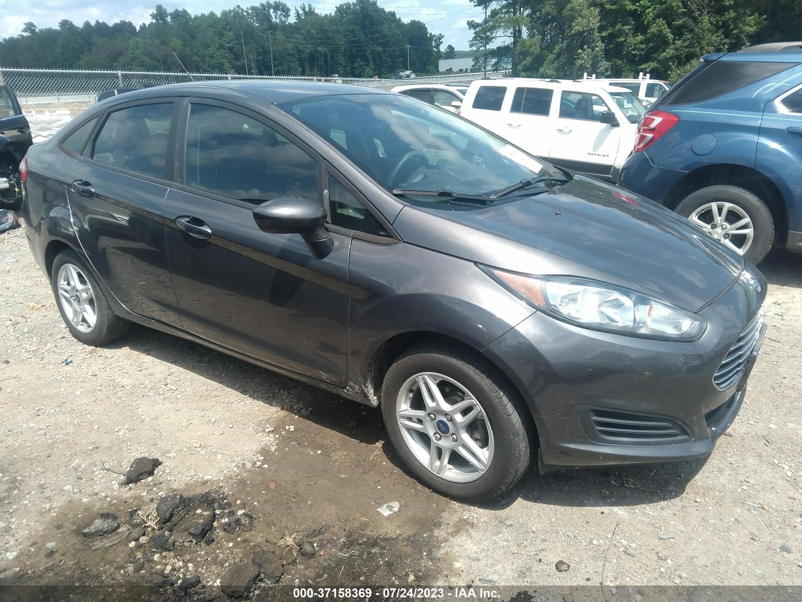 ford fiesta 2018 3fadp4bj1jm135678