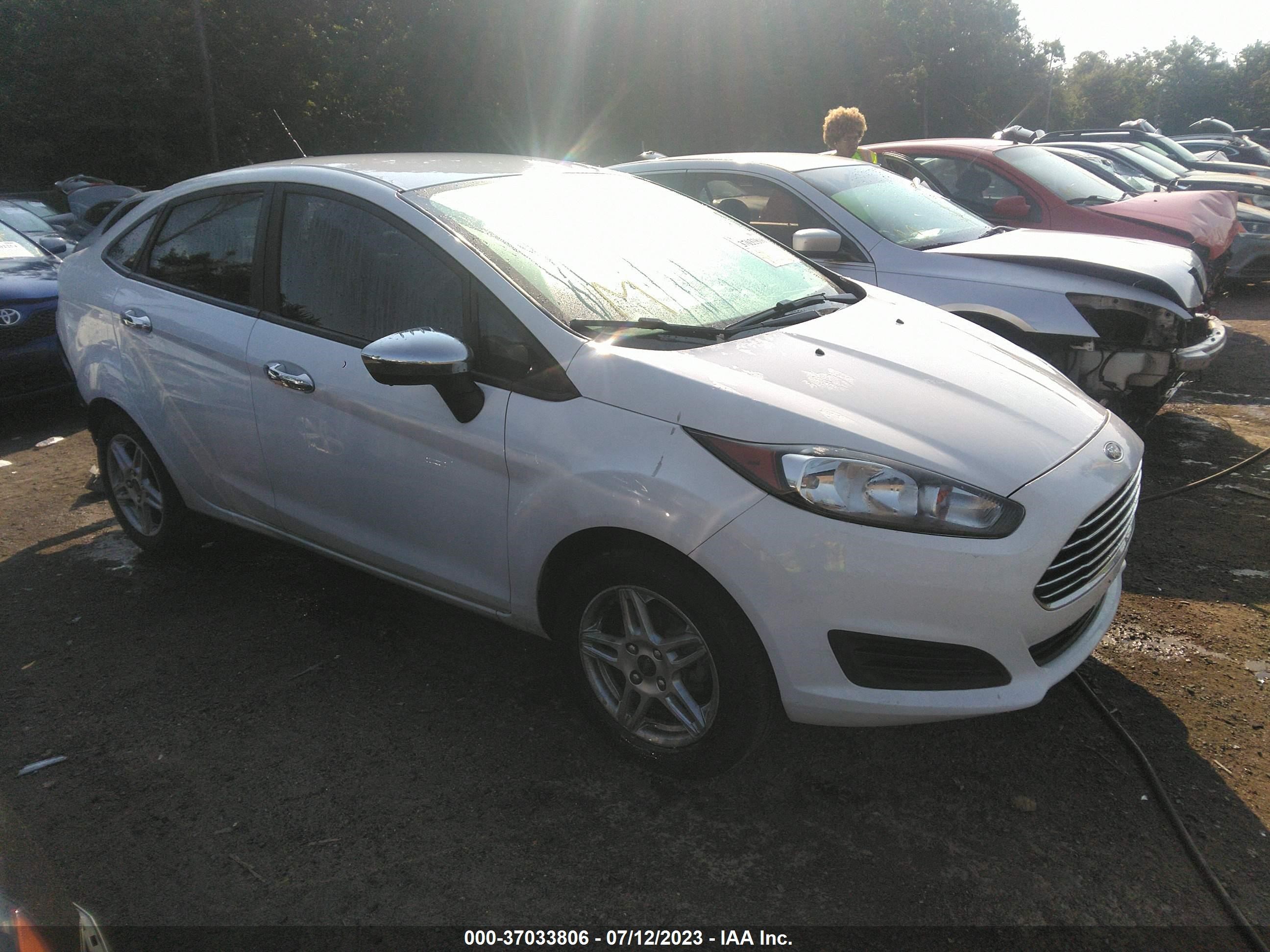 ford fiesta 2018 3fadp4bj3jm140588