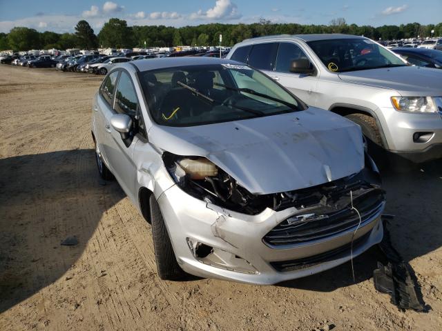 ford  2017 3fadp4bj5hm136049