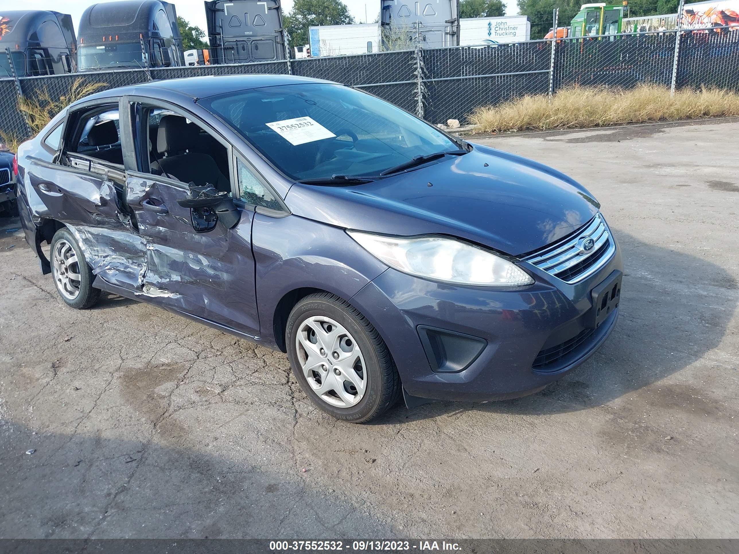 ford fiesta 2013 3fadp4bj6dm205728