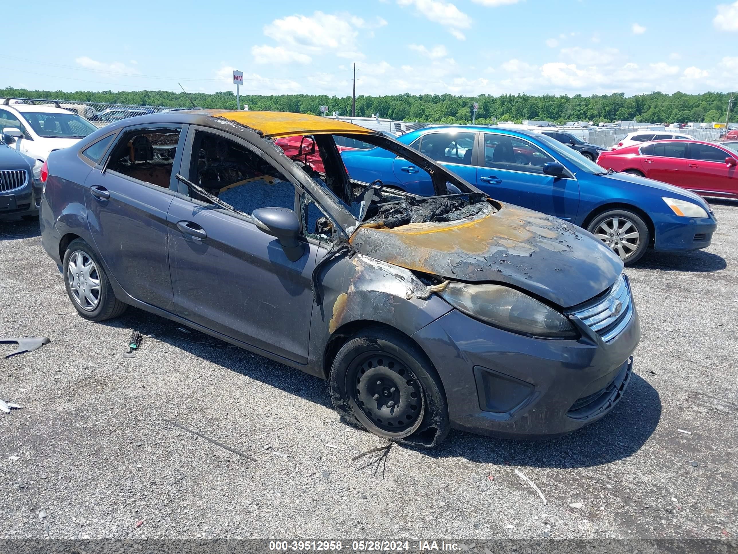 ford fiesta 2013 3fadp4bj8dm225849