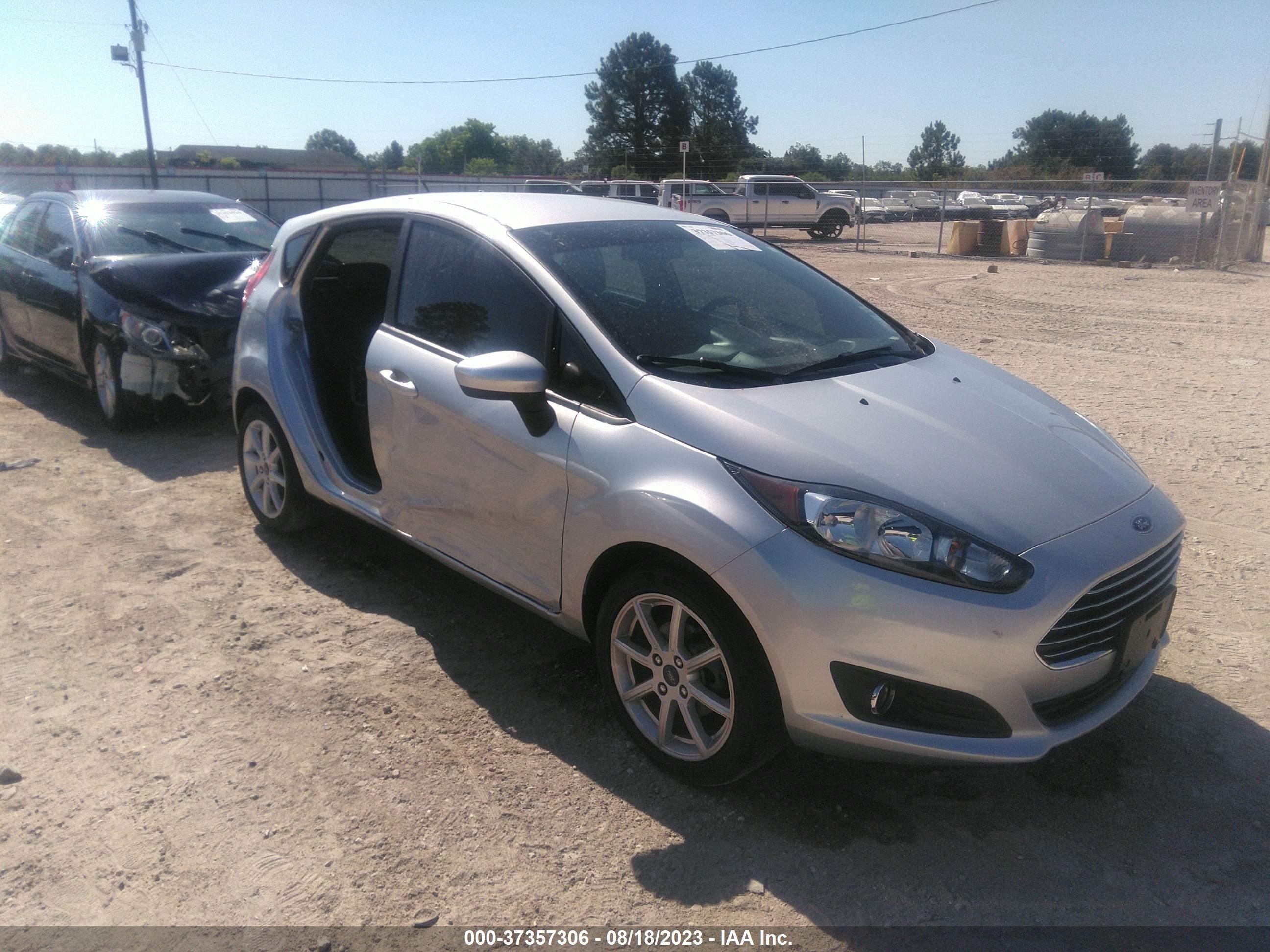 ford fiesta 2019 3fadp4ej8km106871