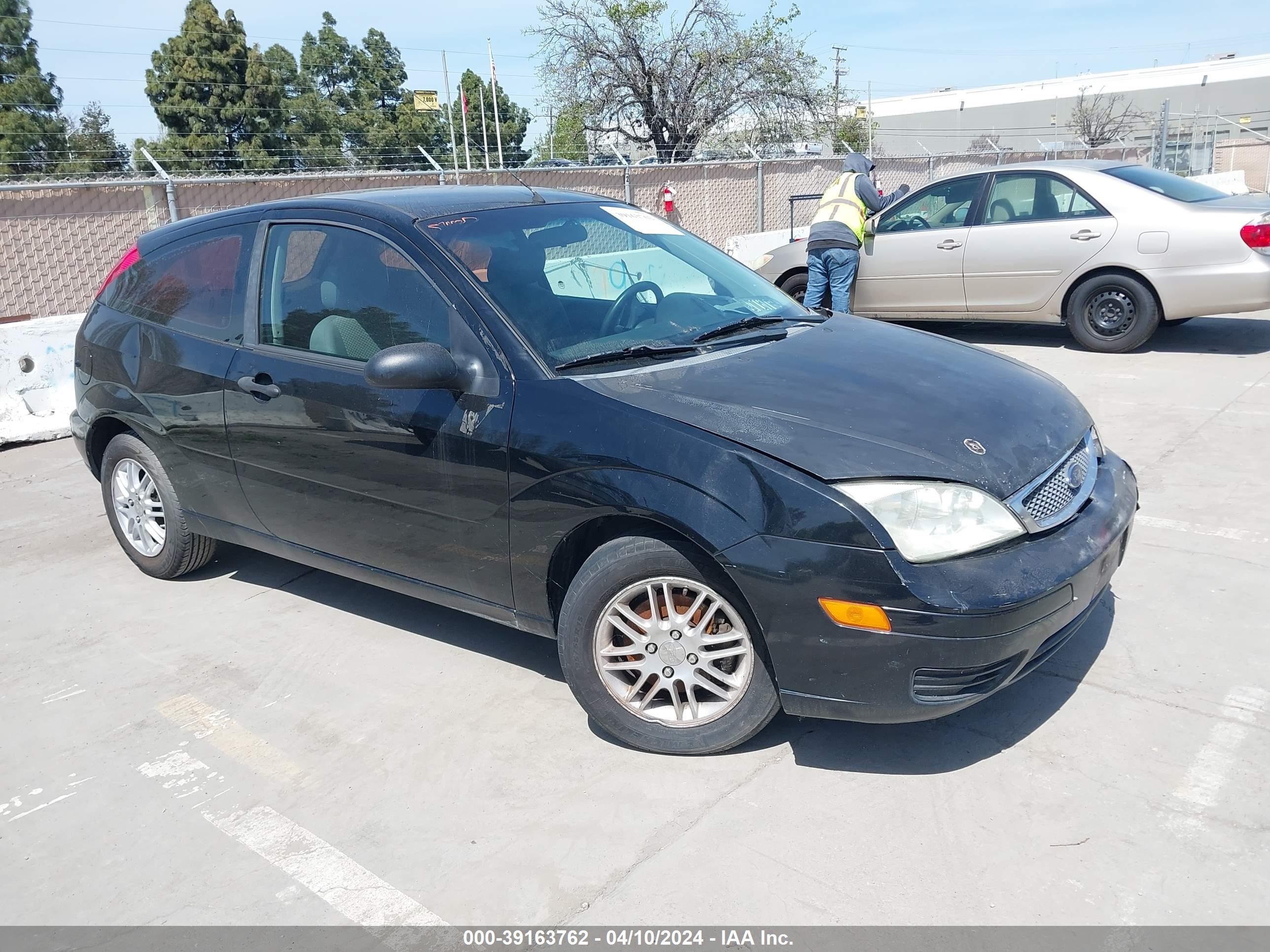 ford focus 2005 3fafp31n45r131835