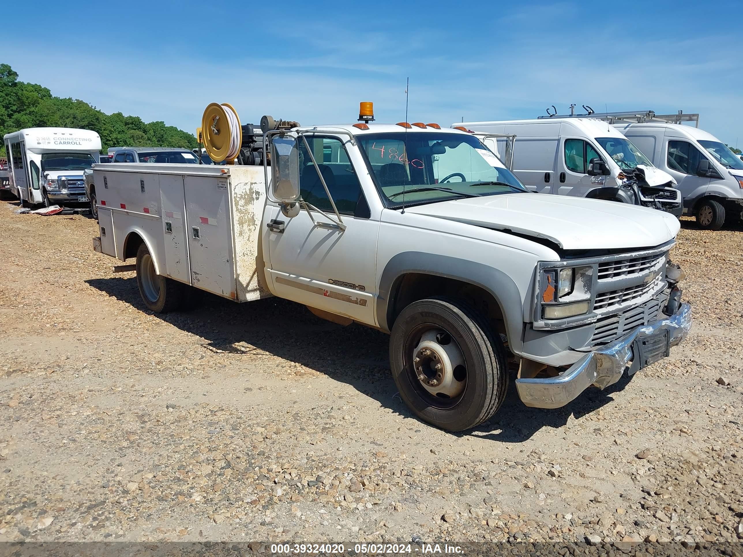 chevrolet  2001 3gbkc34f71m100390