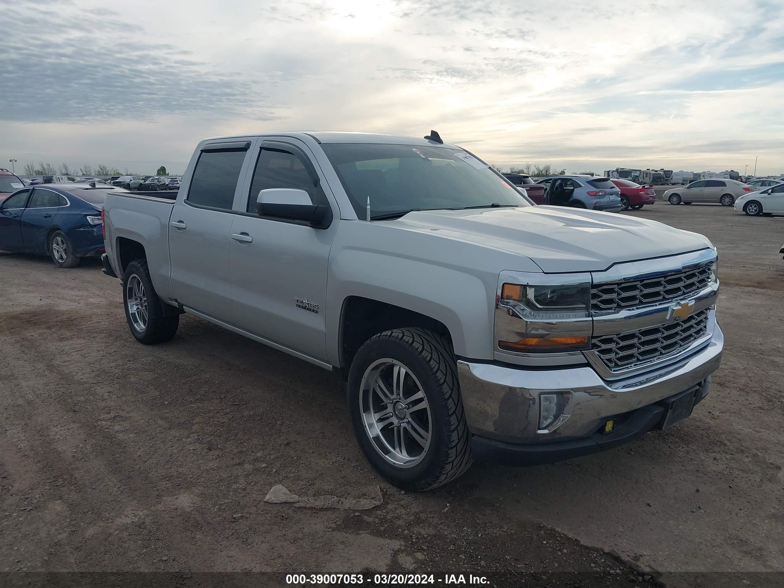 chevrolet silverado 2018 3gcpcrec3jg177412