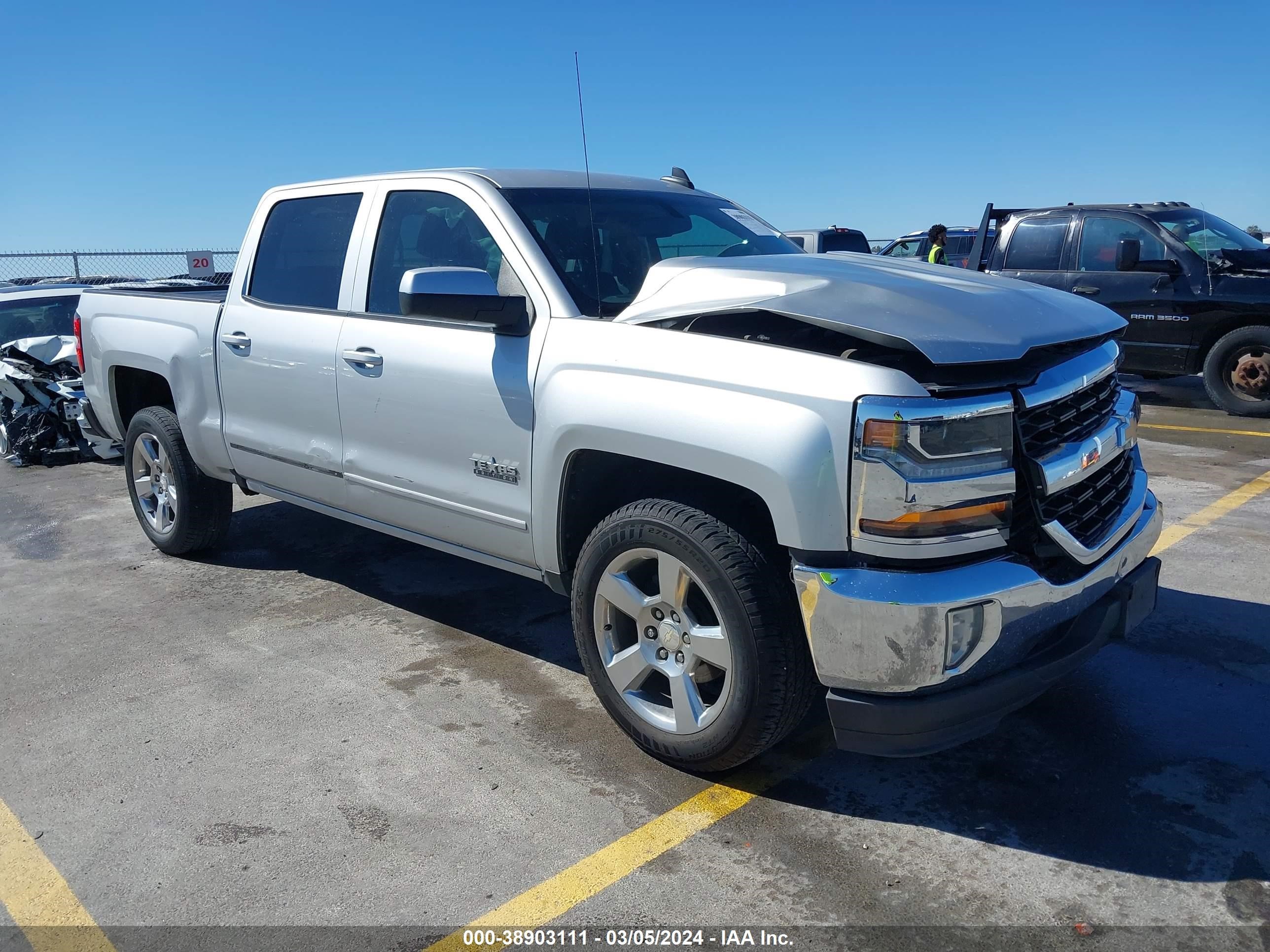 chevrolet silverado 2018 3gcpcrec4jg441995