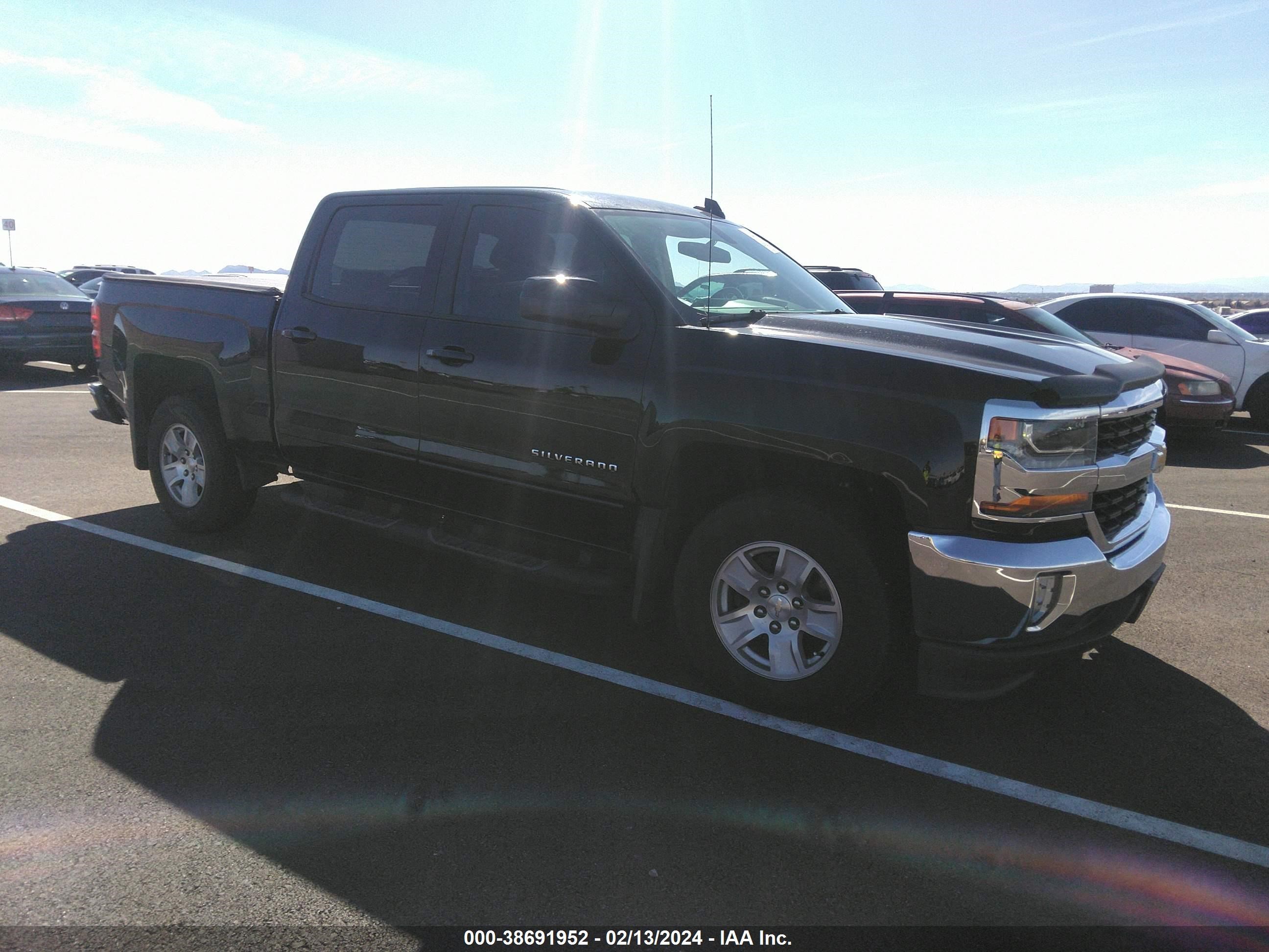 chevrolet silverado 2018 3gcucrer1jg331588