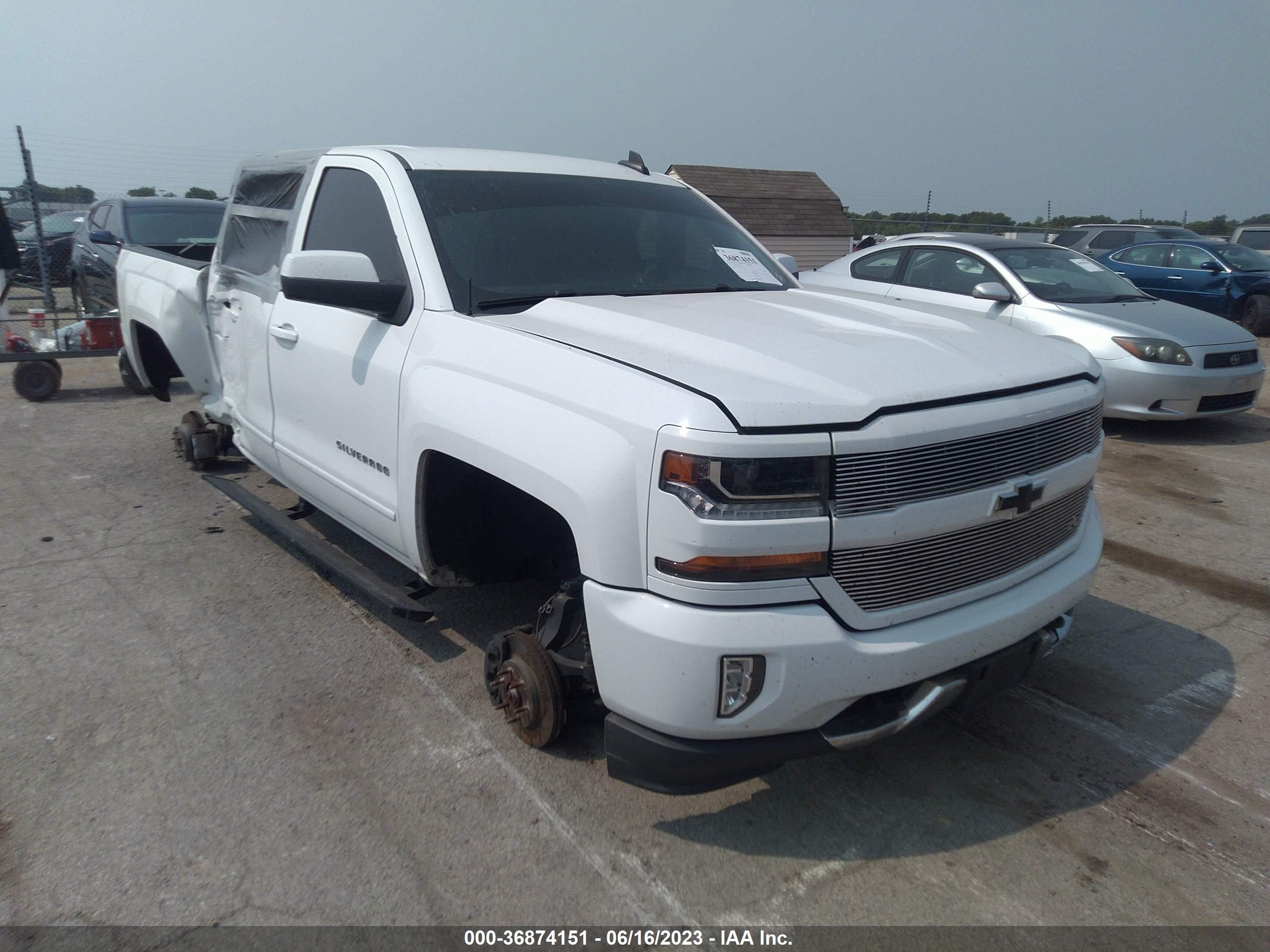 chevrolet silverado 2017 3gcukrec7hg134725