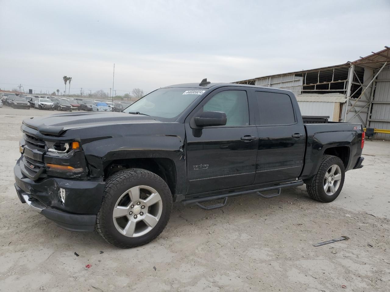 chevrolet silverado 2017 3gcukrec8hg139884