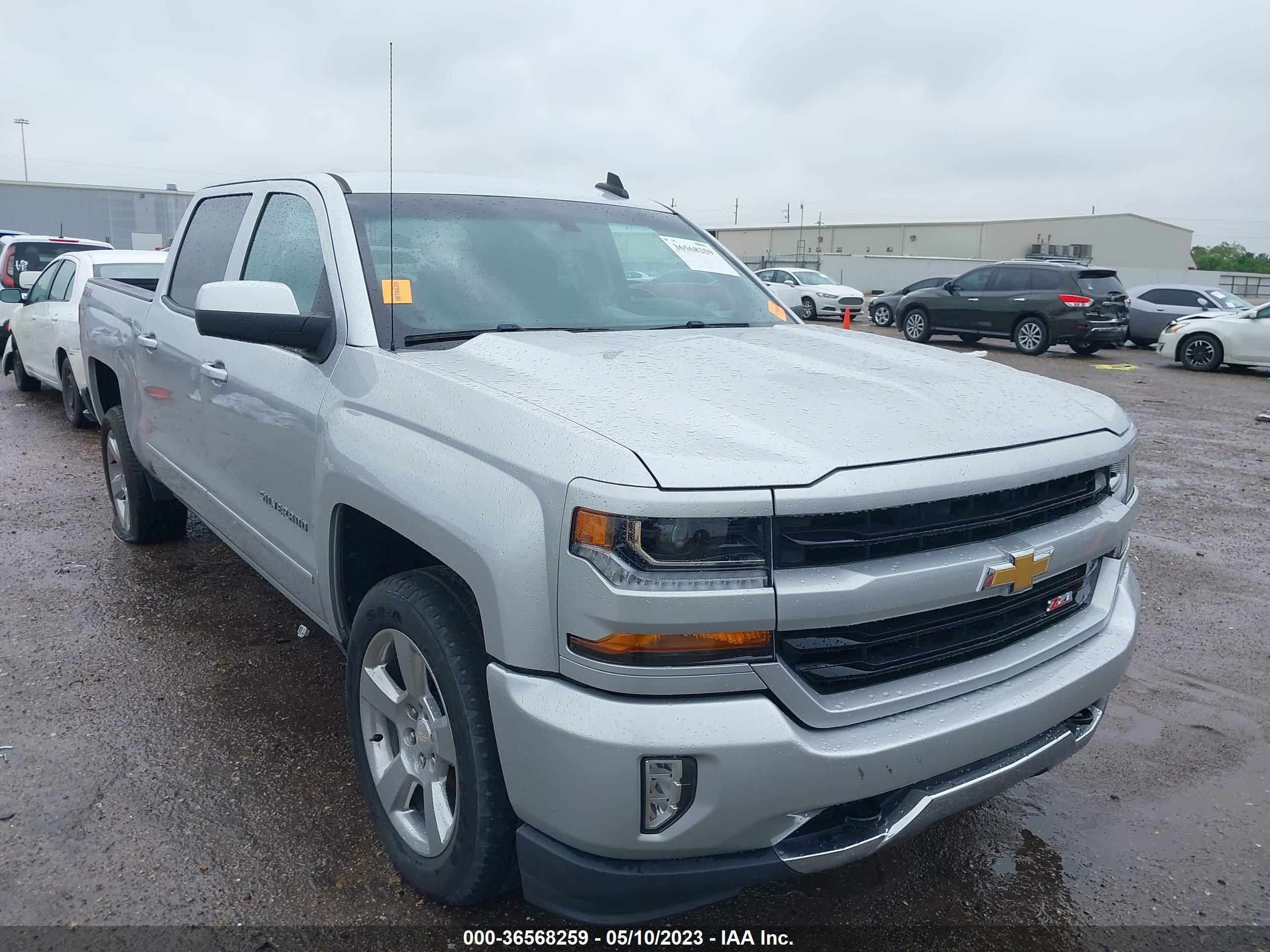 chevrolet silverado 2018 3gcukrec8jg497086