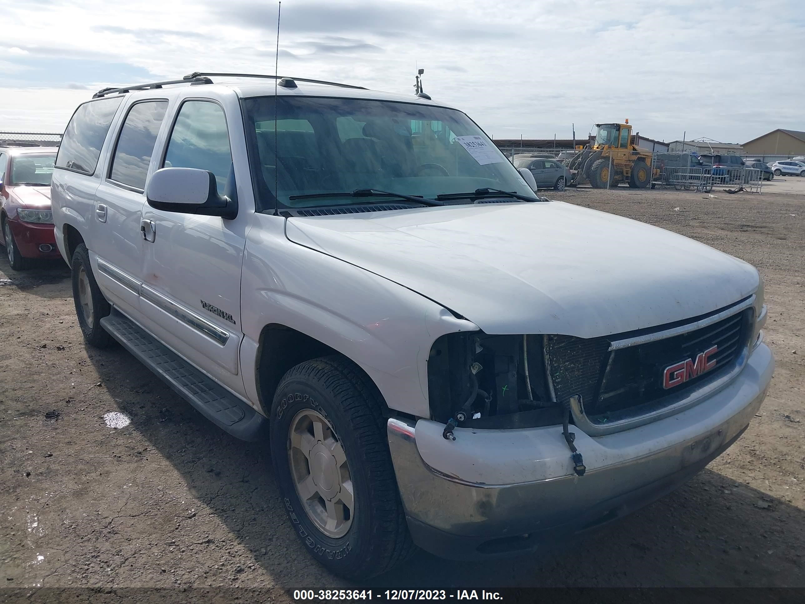 gmc yukon 2004 3gkec16z44g289494