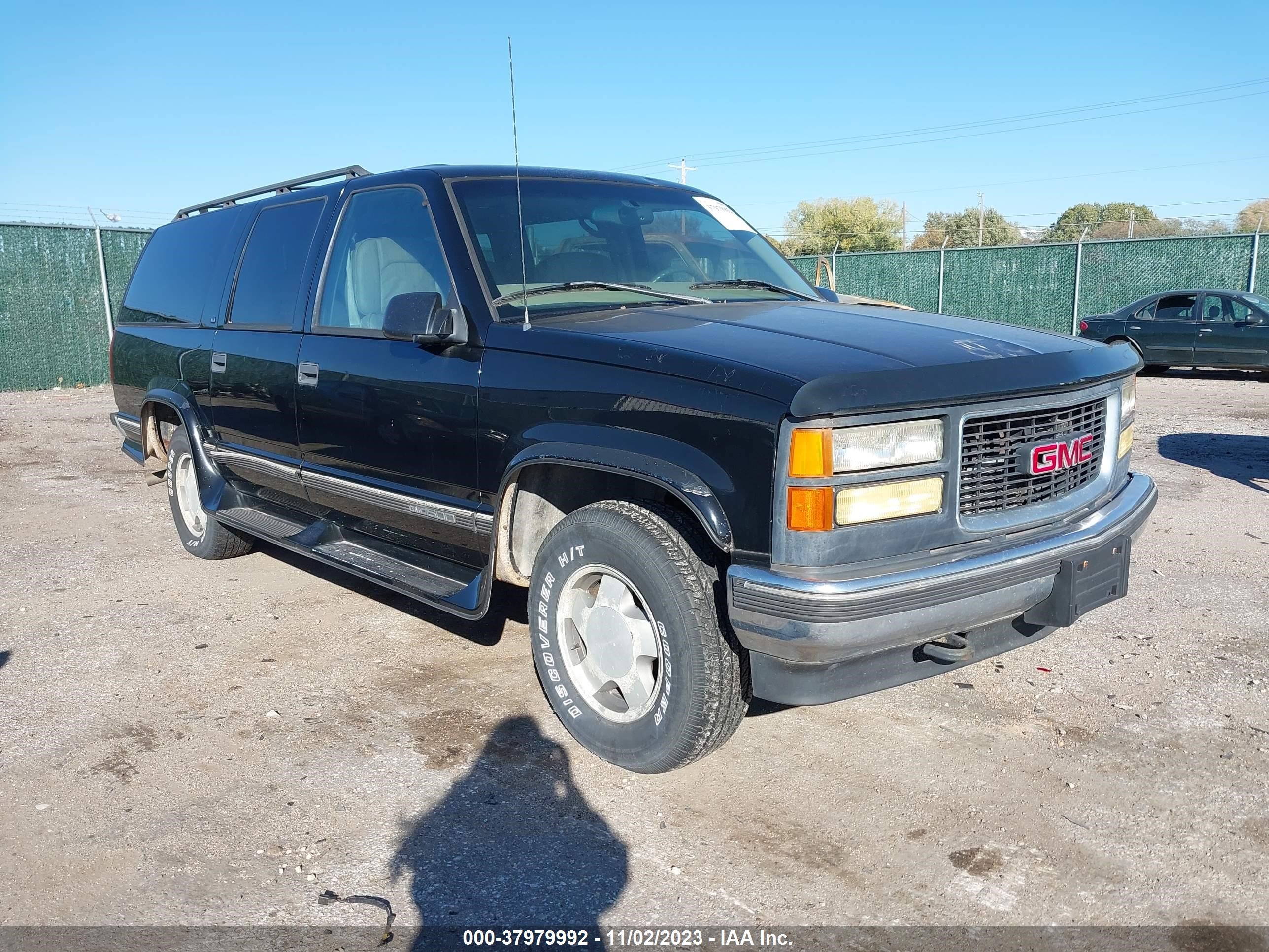 gmc suburban 1997 3gkfk16r0vg518892