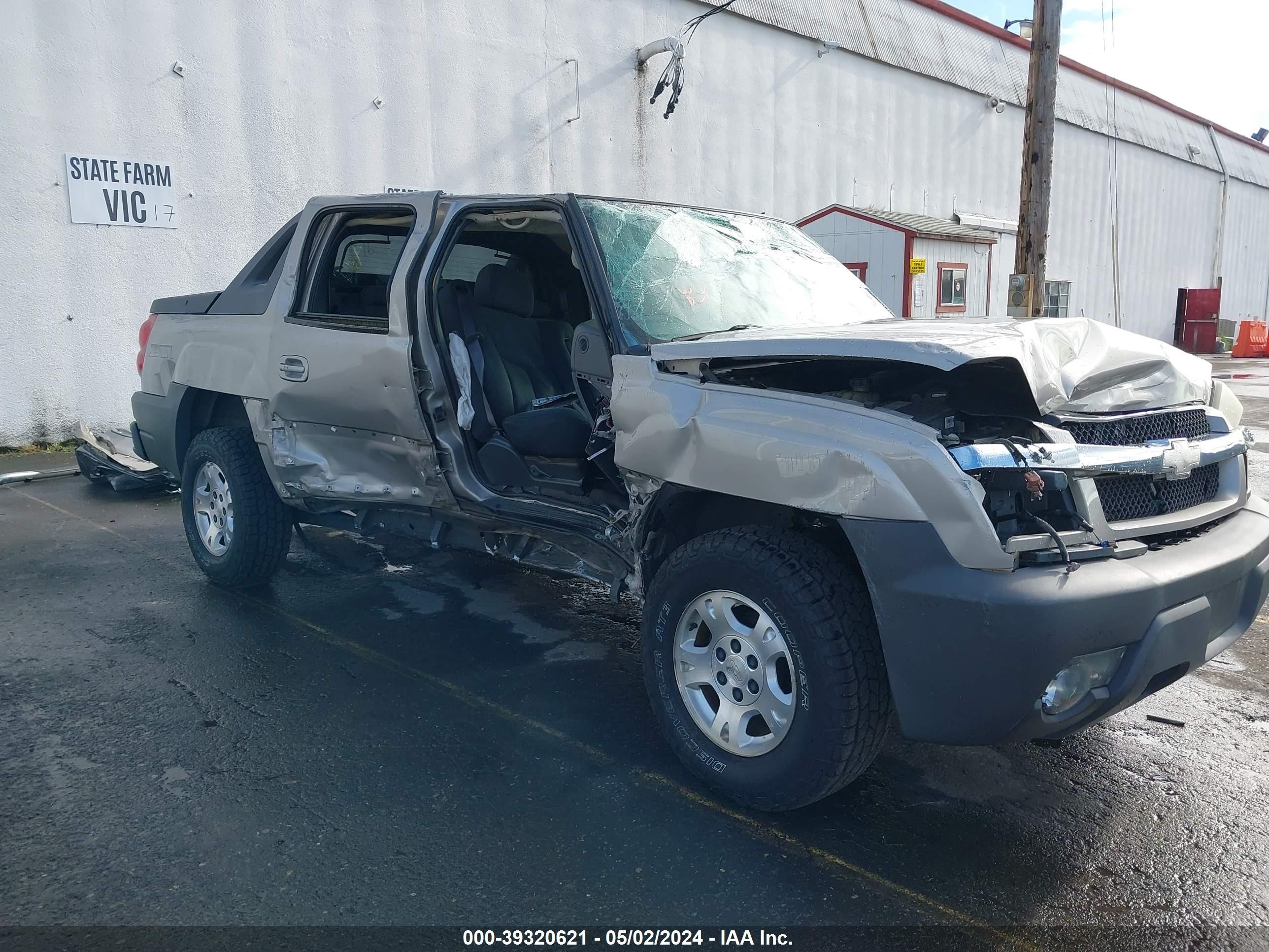 chevrolet avalanche 2004 3gnek12t14g110786