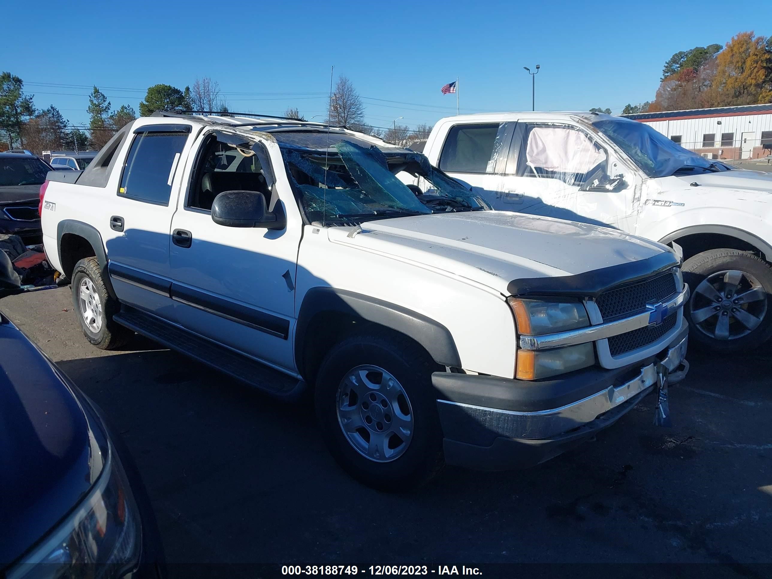 chevrolet avalanche 2004 3gnek12t24g148611