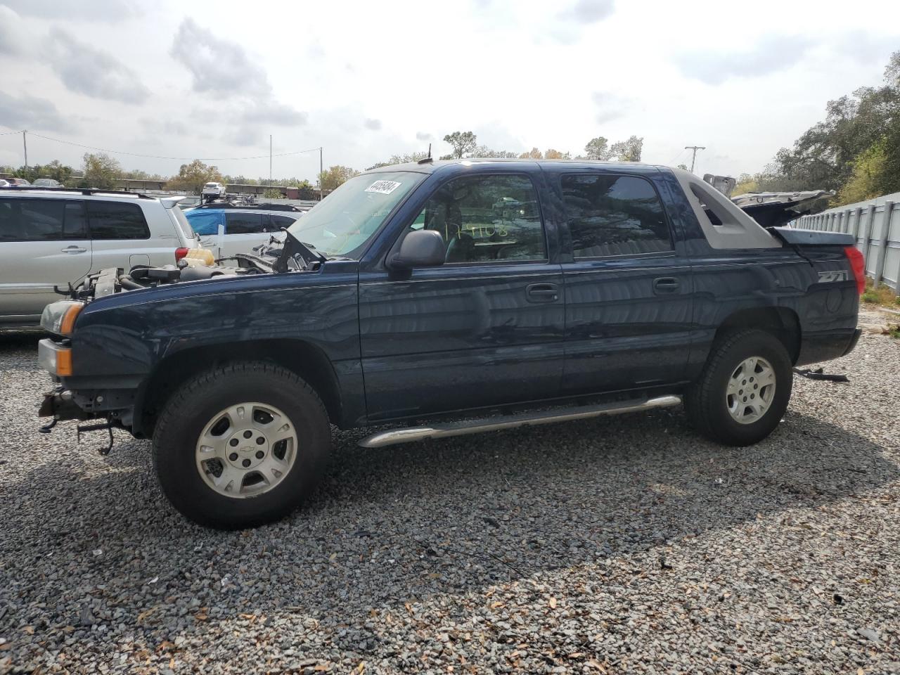 chevrolet avalanche 2004 3gnek12t34g132627