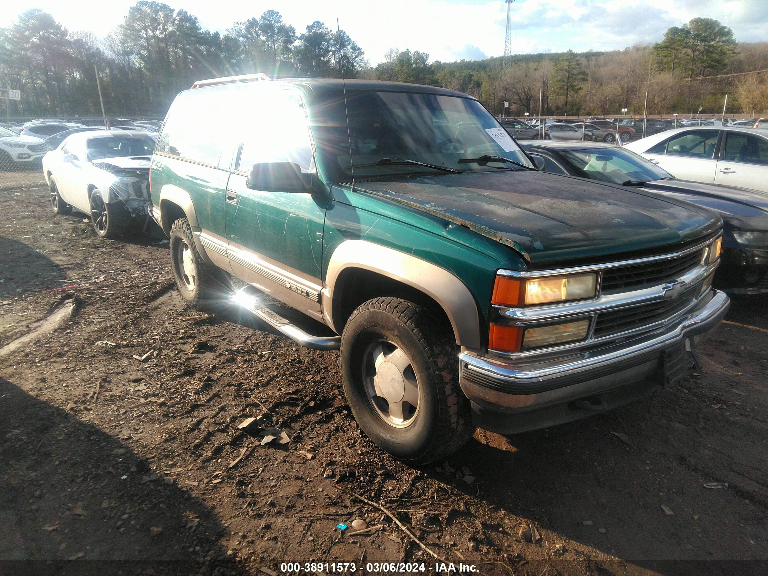 chevrolet tahoe 1997 3gnek18r4vg153841