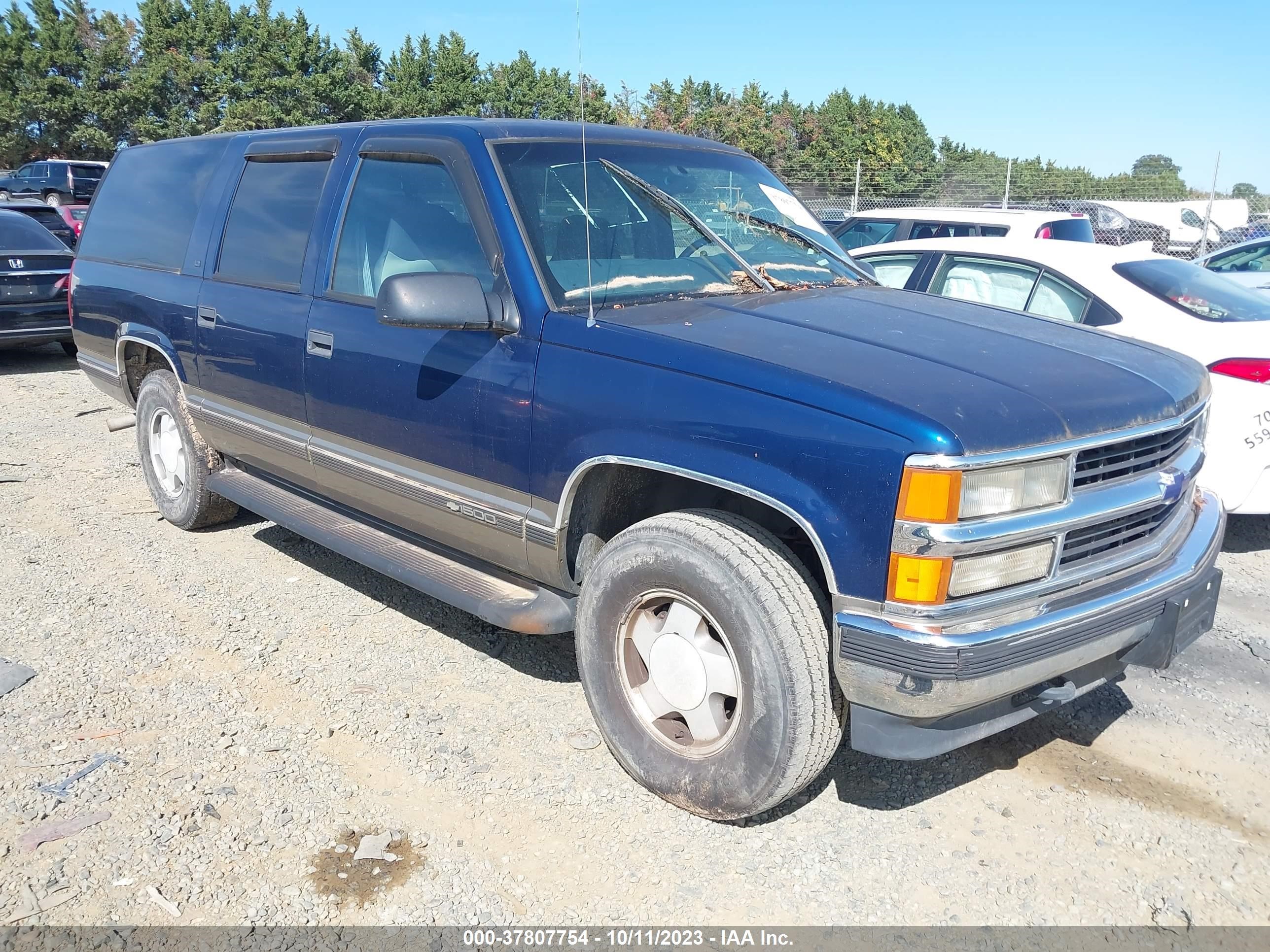 chevrolet suburban 1998 3gnfk16r5wg134093