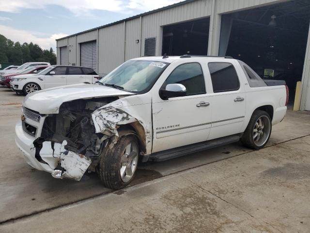 chevrolet avalanche 2010 3gnvkge06ag100223