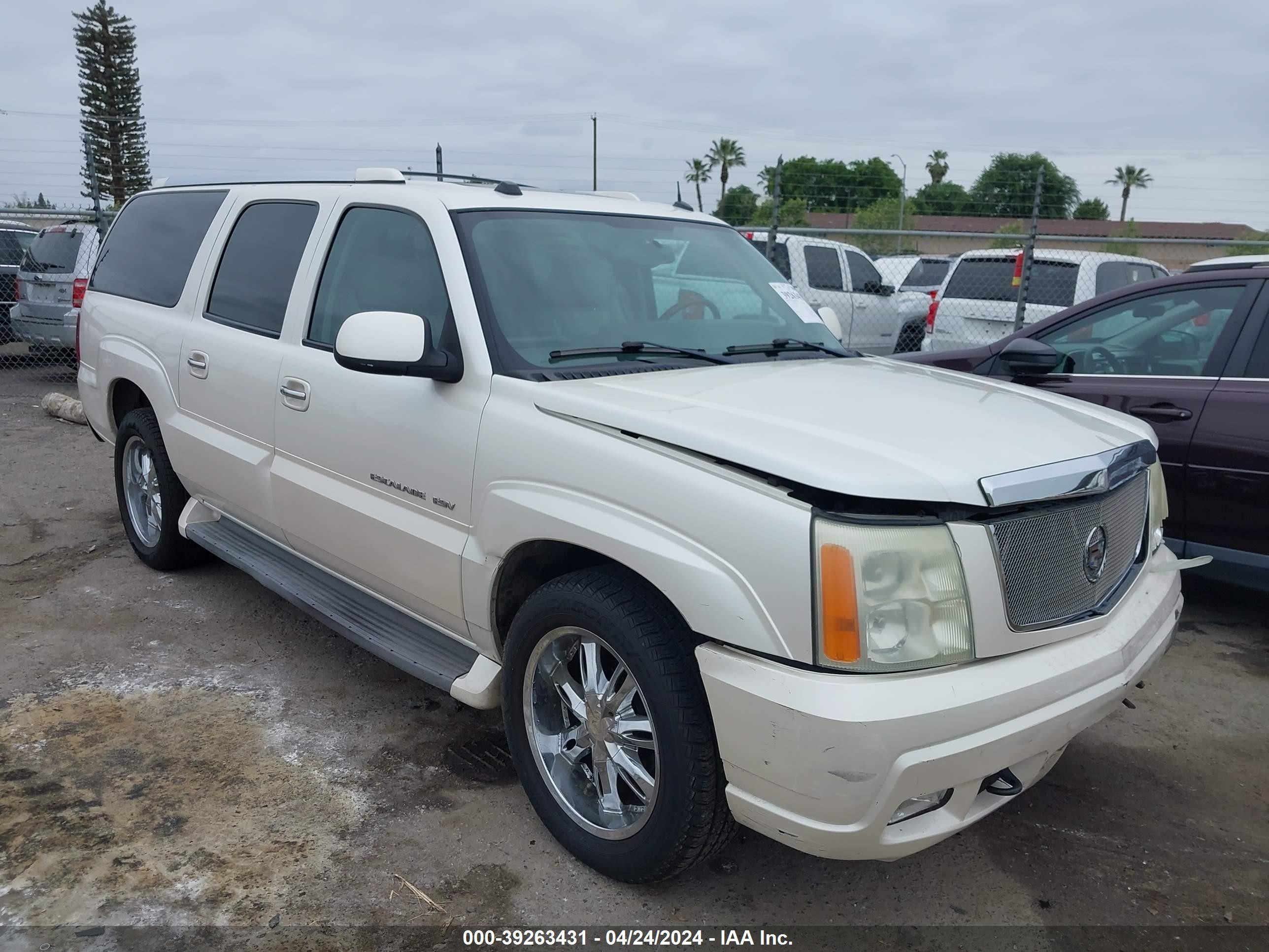 cadillac escalade 2004 3gyfk66n74g279310