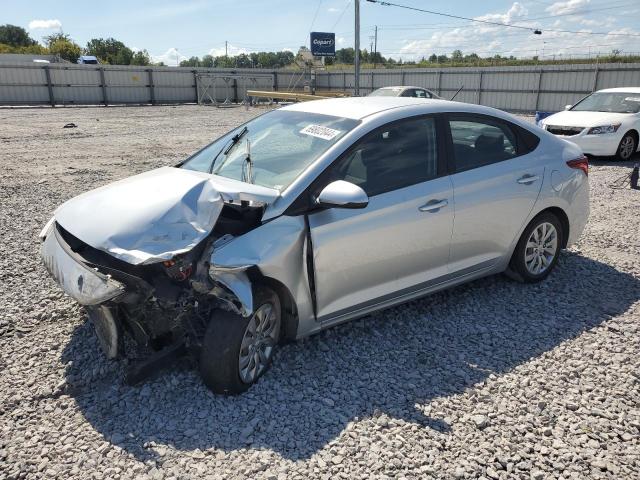 hyundai accent se 2018 3kpc24a32je032769