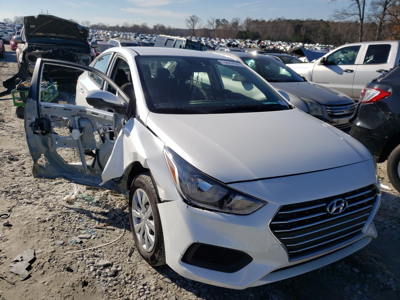 hyundai accent se 2019 3kpc24a3xke086449