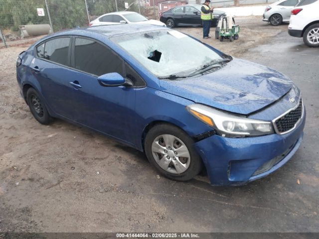 kia forte 2018 3kpfk4a70je236633