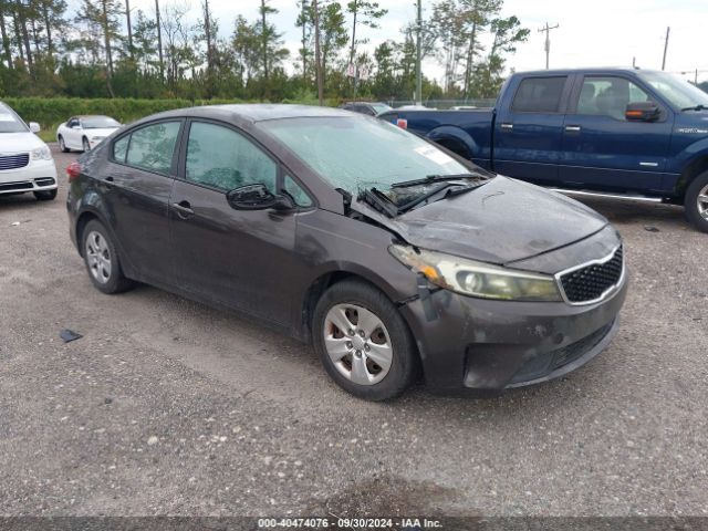 kia forte 2017 3kpfk4a71he013950