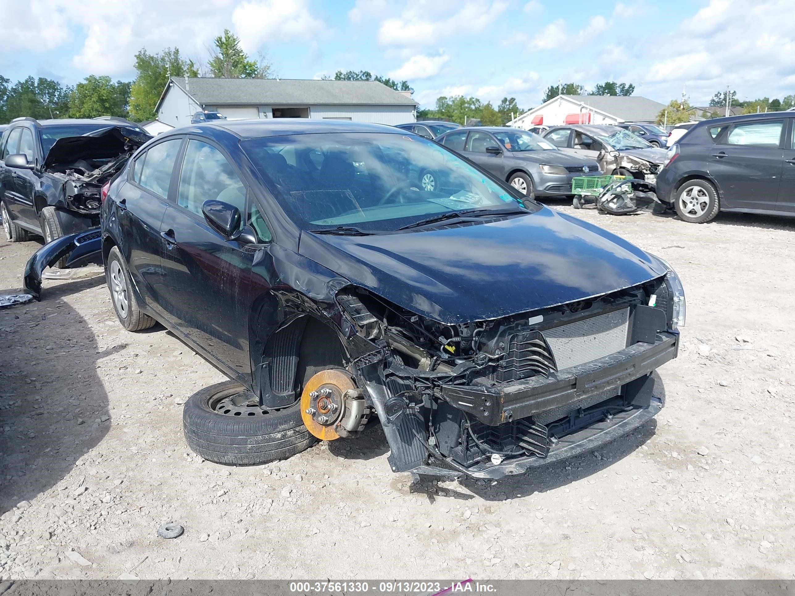 kia forte 2017 3kpfk4a71he087630