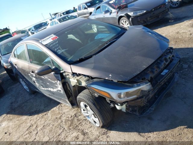 kia forte 2017 3kpfk4a71he140049