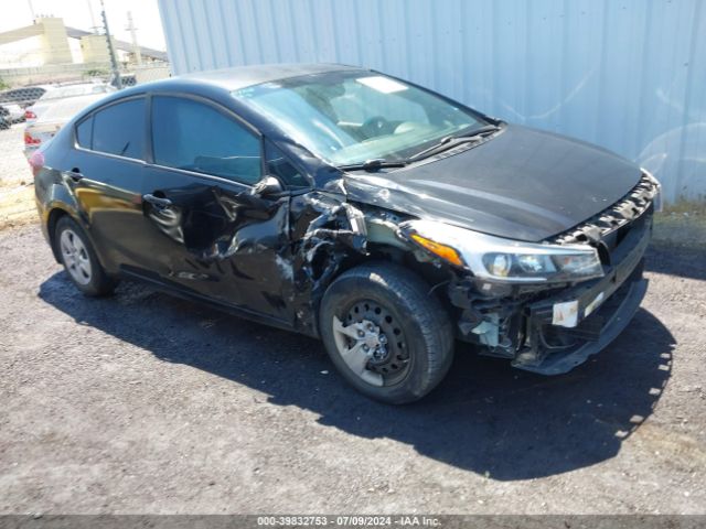 kia forte 2018 3kpfk4a71je167080