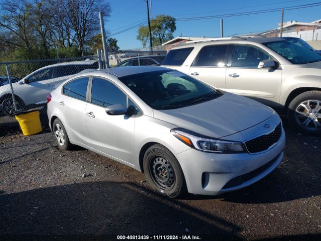 kia forte 2018 3kpfk4a75je170368