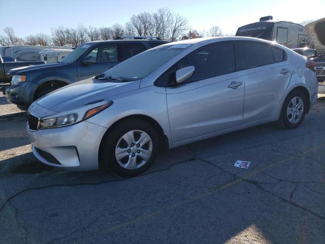 kia forte 2018 3kpfk4a76je188524