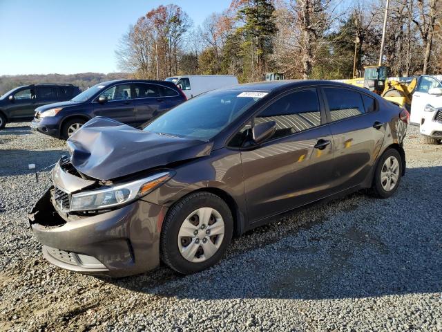 kia forte 2018 3kpfk4a77je167665