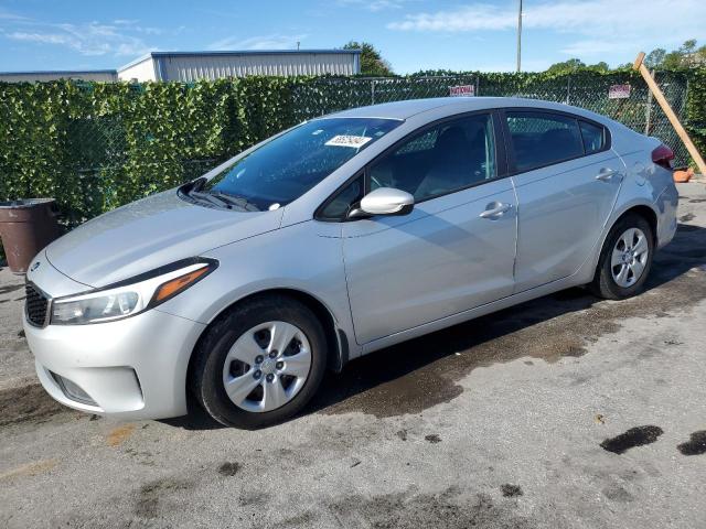 kia forte 2017 3kpfk4a78he051983