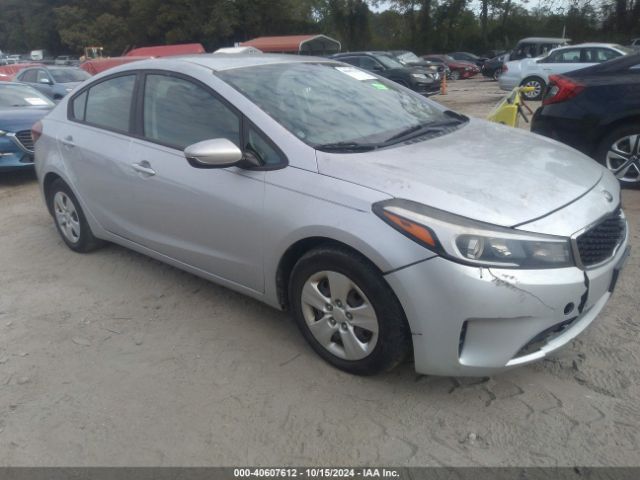 kia forte 2017 3kpfk4a79he048350