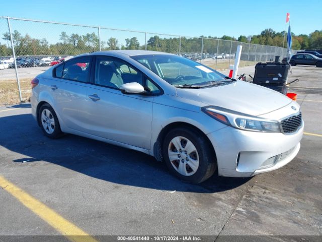 kia forte 2018 3kpfk4a79je198500