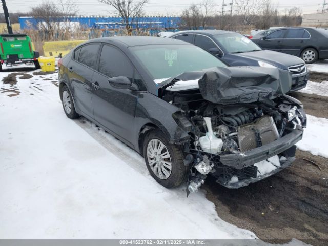 kia forte 2018 3kpfl4a70je195790